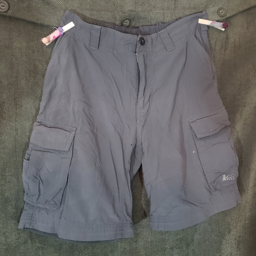 REI gray cargo shorts size small